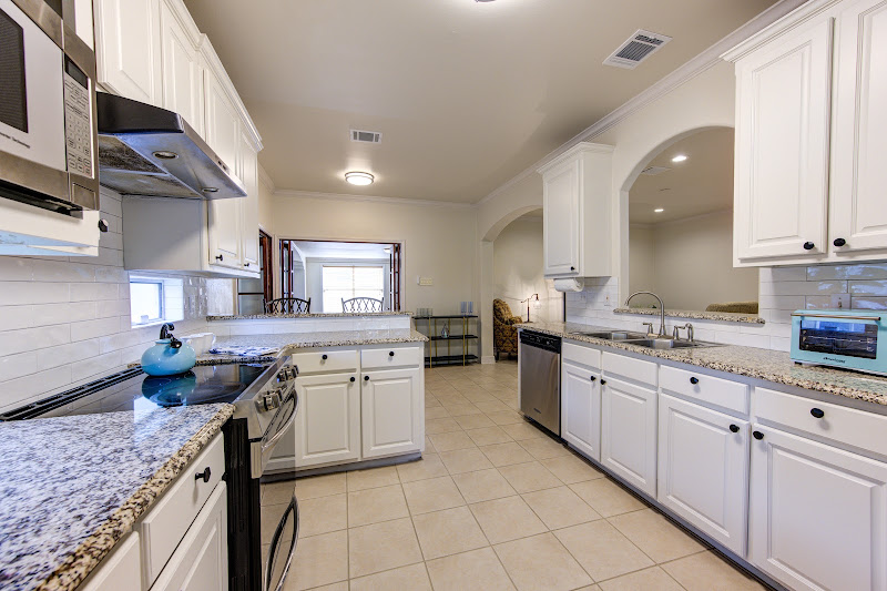 LN Insurance Agency & Real Estate Lynn Nguyen 3