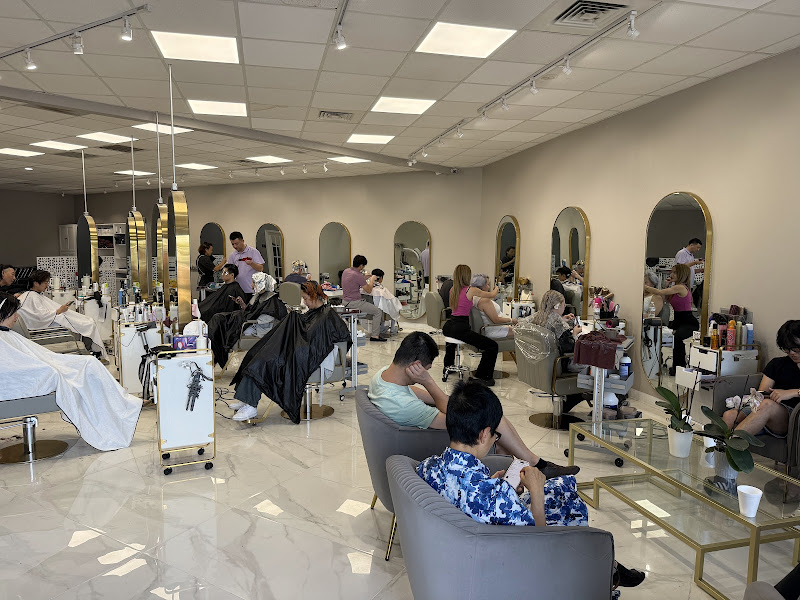 7 Qi Ao Salon 3