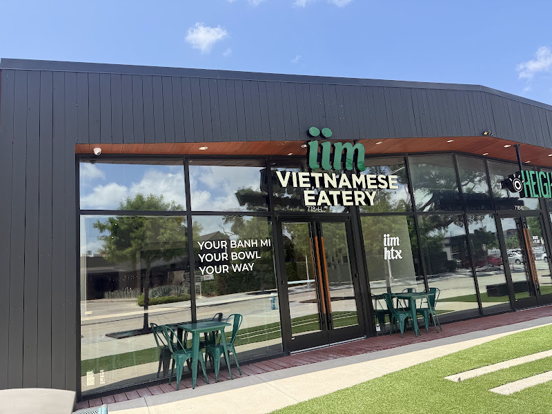 iim Vietnamese Eatery