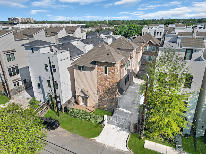 The SOLD with Santos Group - ST&A Realtors - Houston Home Buying & Selling Experts 5