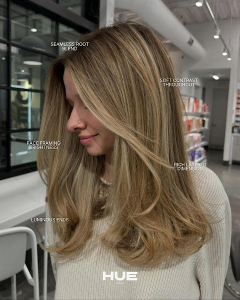 Hue Salon 3