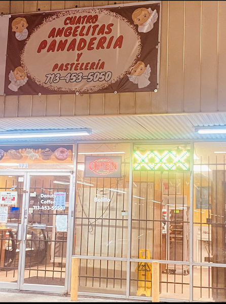 Four little Angels bakery/Panaderia