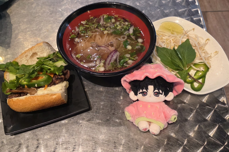 Nom Nom Noodles 4