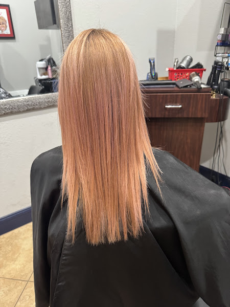 Something Unique Hair Studio 4