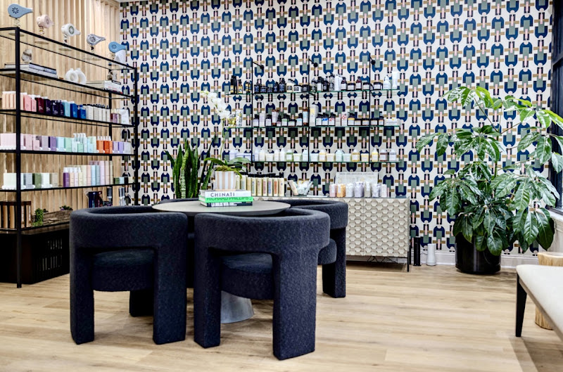 River Oaks Salon 4