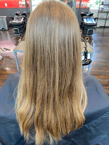 White A Salon 2