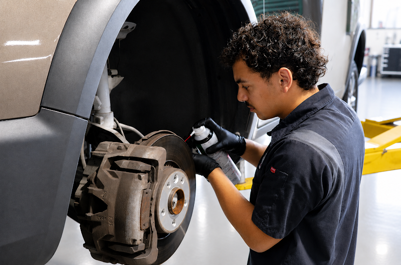 J&T Automotive 3