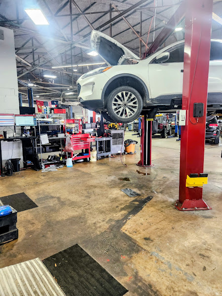 Master Car Care & Collision 4