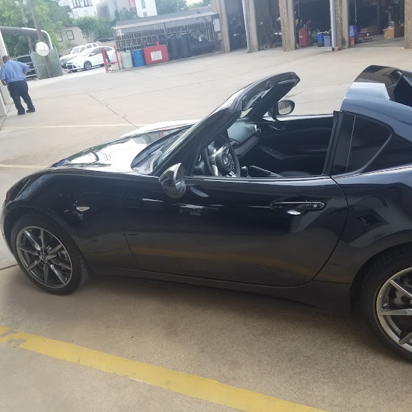 Demo's Automotive Center 5