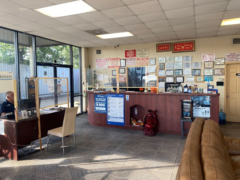 Veterans Auto Center 3