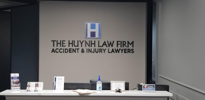 Huynh Law, PLLC 4