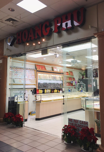 Phu Hoang Jewelers 4