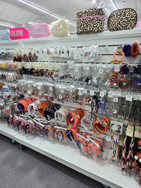 SW Trading Accessory Plaza 3