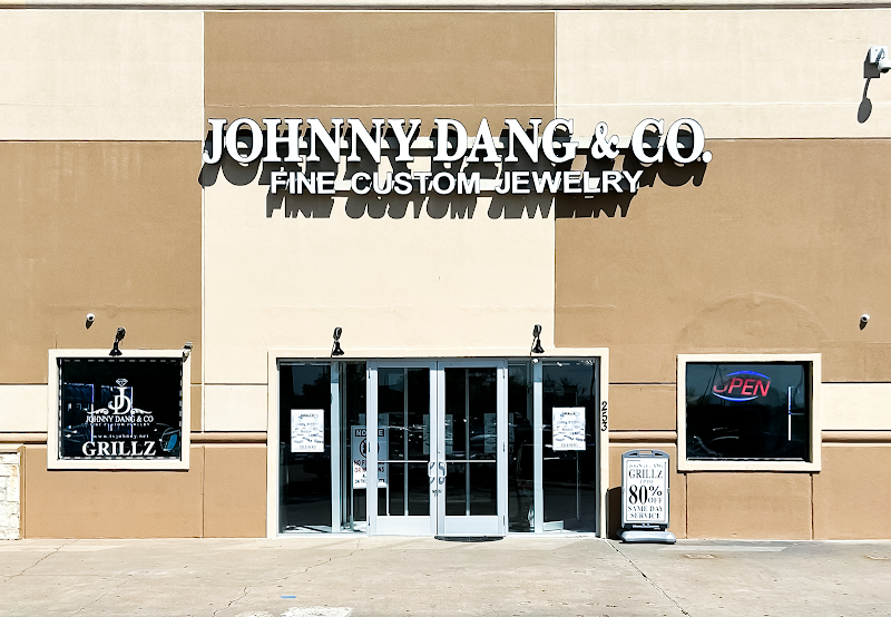 Johnny Dang & Co
