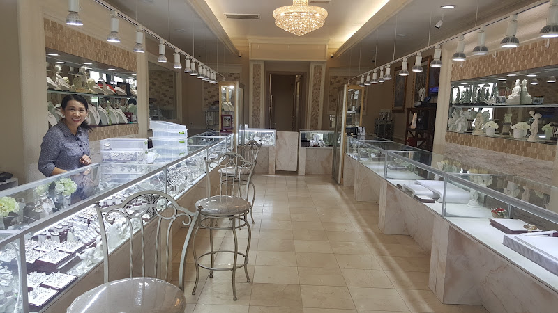 Premier Jewelers Hoang Vi 3