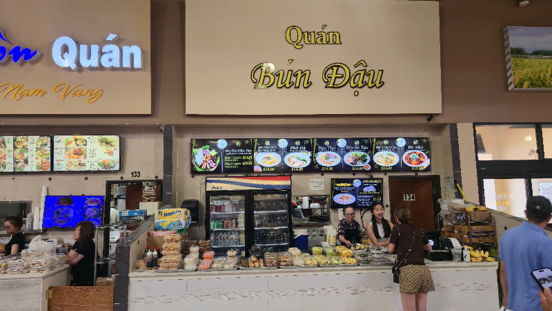 Banh Cuốn Nóng 3