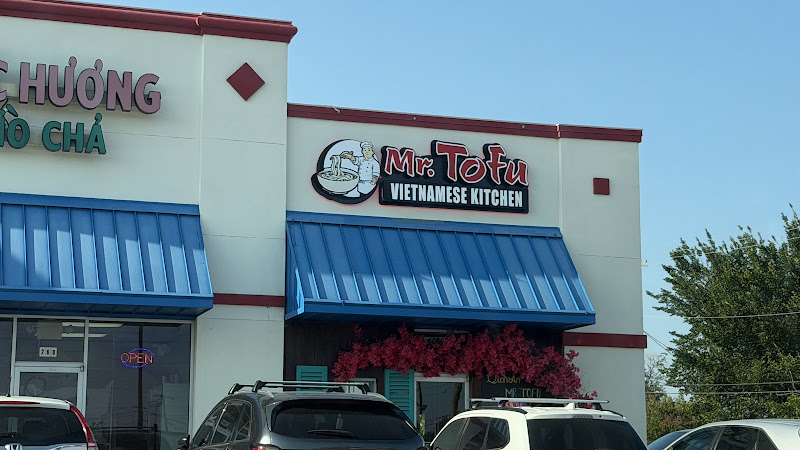 Mr. Tofu Vietnamese Kitchen - Garland 3