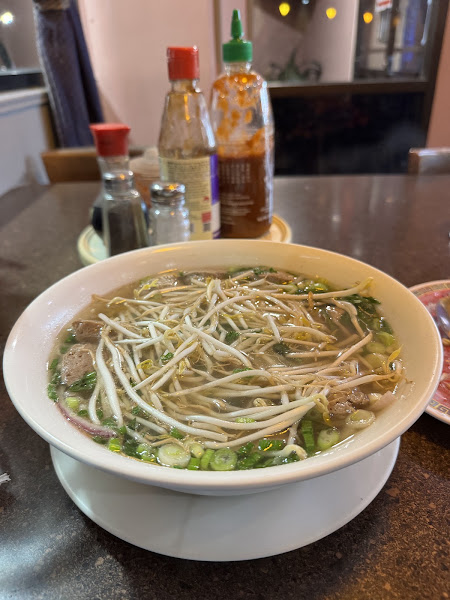 Pho Ca Dao Noodles & Grill 3