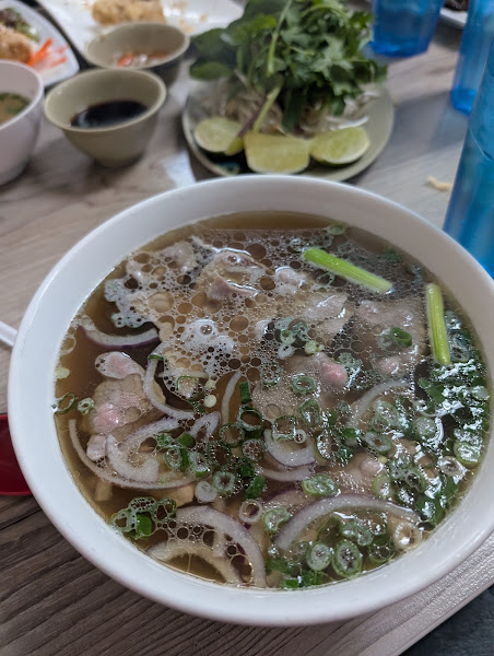 Lá Me Restaurant 3