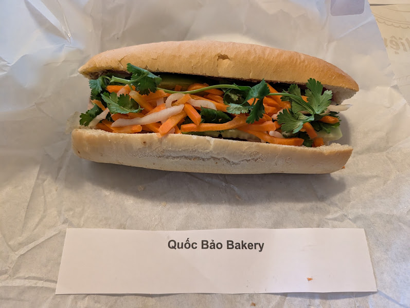Quốc Bảo Bakery 3