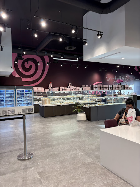 Sweet Hut Bakery and Cafe 3
