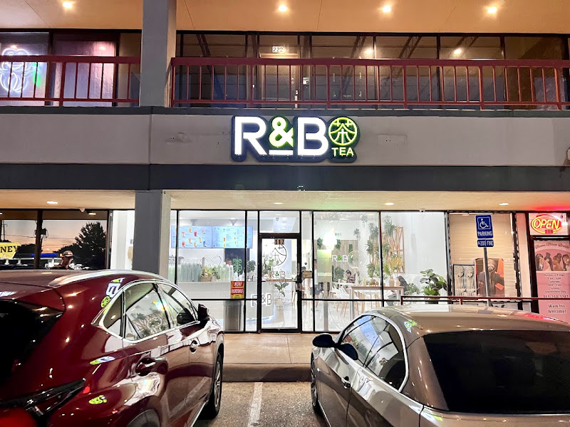 R&B TEA Garland