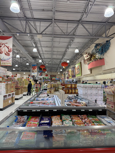 Sieu Thi Thuan Phat Supermarket 3
