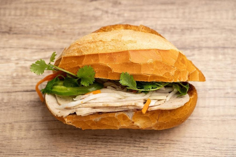 Bánh Mì Saigon 4