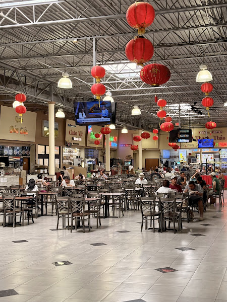 Cali Saigon Mall 4
