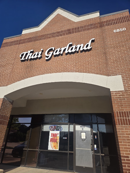 Thai Garland 4