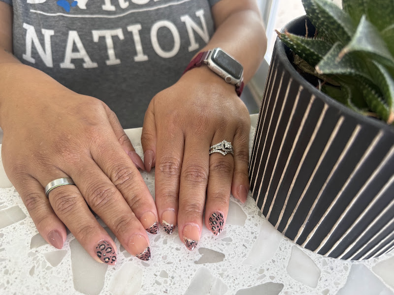 Luxury Nails 3