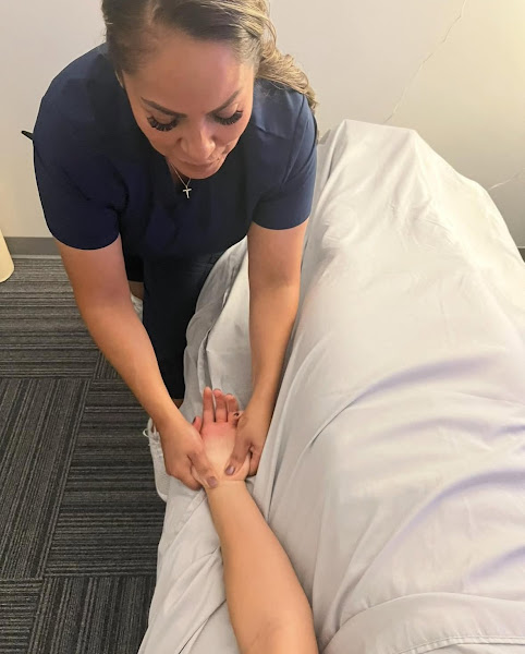 Mindfulness Massage by Munoz Garland 3