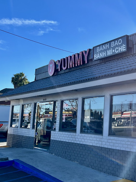 Yummy Bakery 1