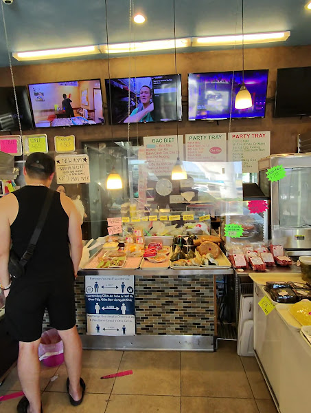 Kim Huong Food to Go 2