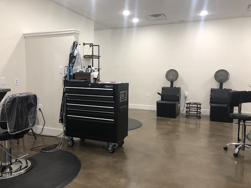 Salon At Campbell Crossing 1