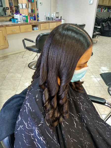Color & Kuts Hair Salon 3