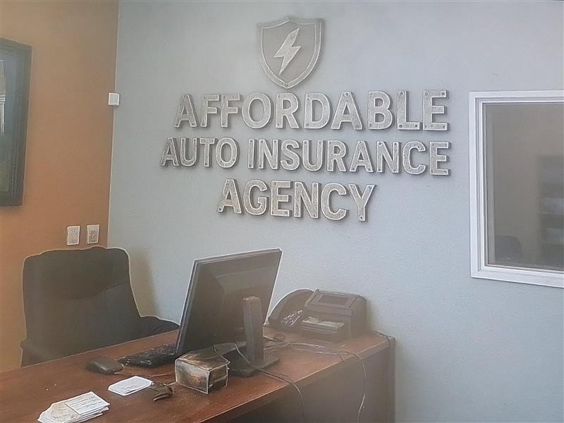 La Mejor Insurance Agency 4