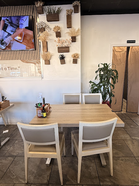 Sip Restaurant & Coffee 1