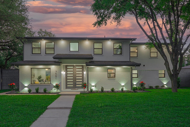 Julie Nguyen, REALTOR®, Ultima Real Estate