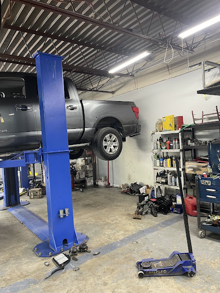 First Choice Auto Mechanic and Body shop. 4