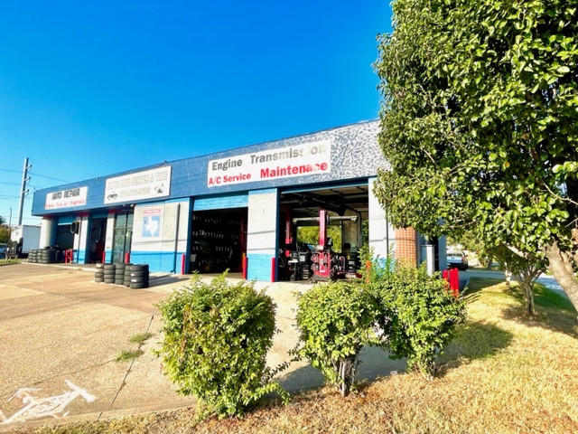 Elite Auto Center & Tire - Brake Repair Garland | Auto Repair Center 3