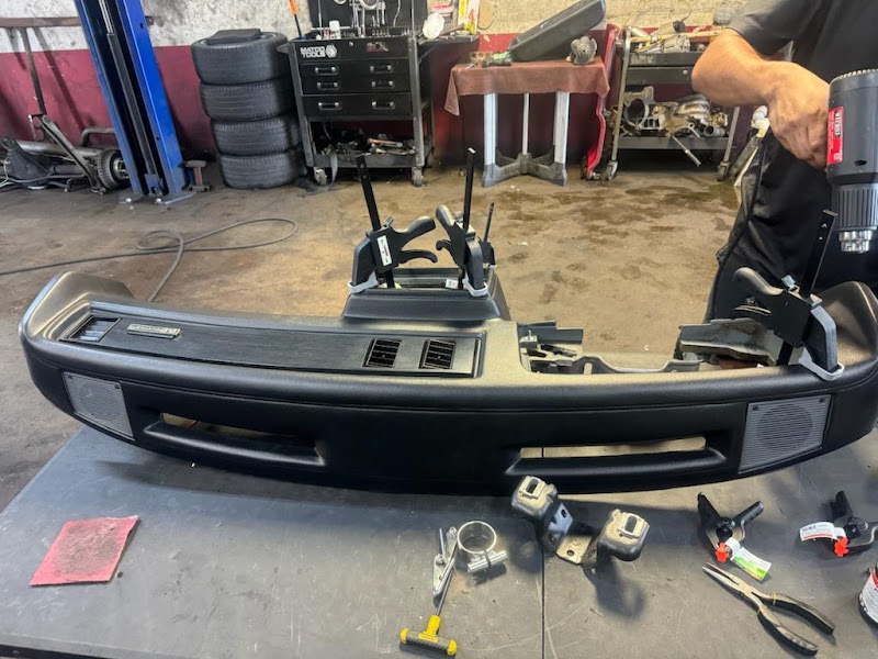 Dave's Auto Repair 4