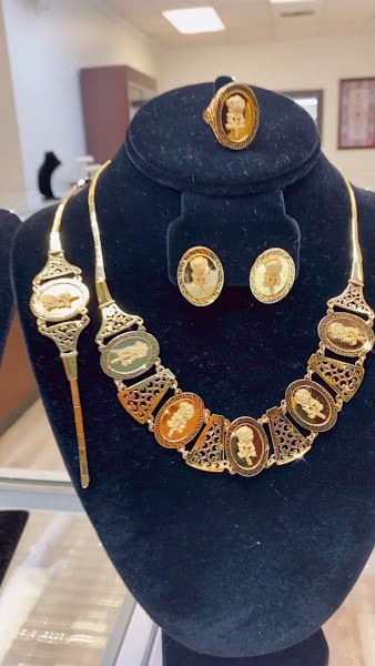 Leena's Jewelry - Gold and Diamond Experts 2
