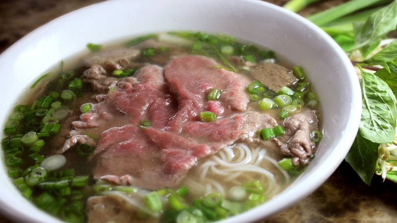 Phở Pasteur Restaurant 3