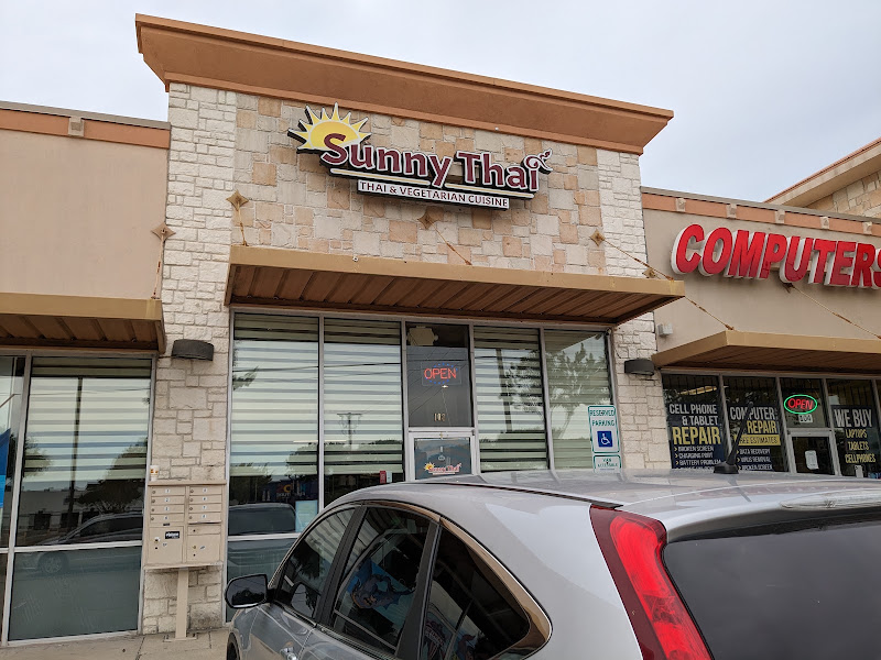 Sunny Thai Arlington