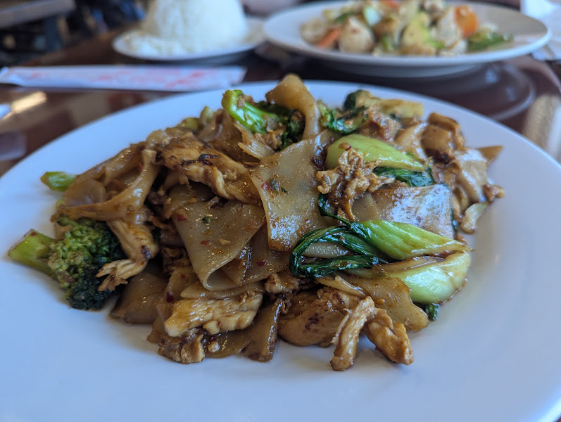 Sunny Thai Arlington 4