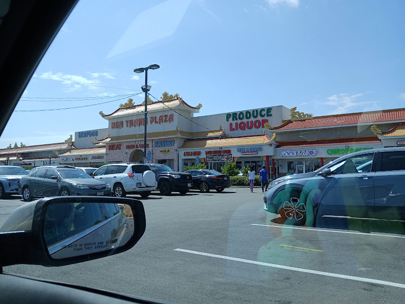 Ben Thanh Plaza and Central Market 5