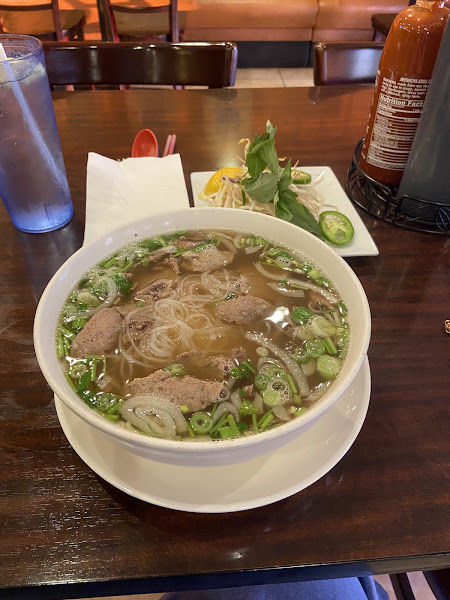 Lotus Pho ( Lotus Cafe ) 4