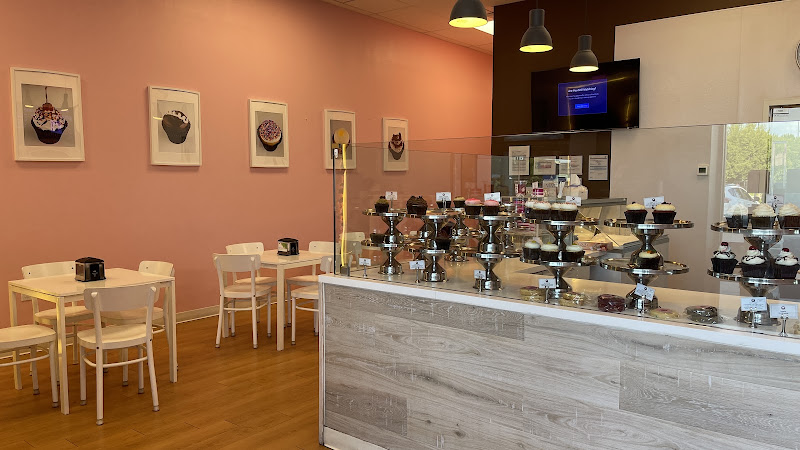 Smallcakes Cupcakery and Creamery