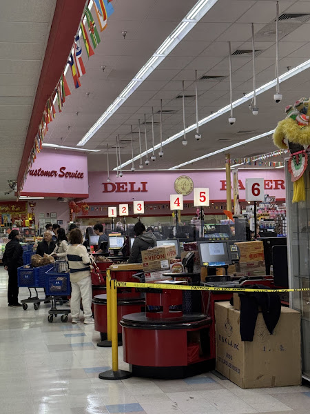 Hiệp Thái Food Store